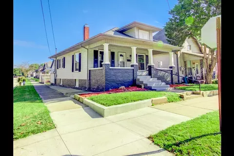 348 W Locust St, Shelbyville, IN 46176