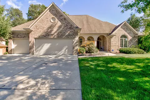 8729 Bergeson Dr, Indianapolis, IN 46278
