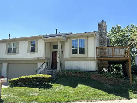 2718 Lakeshire Ln, Indianapolis, IN 46268
