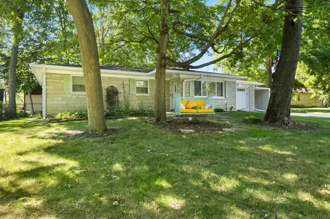 2424 Graysford Dr, Indianapolis, IN 46234