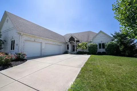 5379 Camden Ln, Greenwood, IN 46143