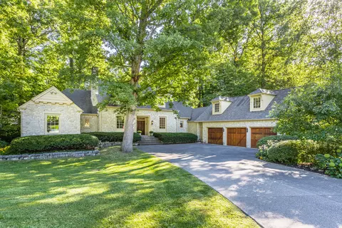 12067 Eden Glen Dr, Carmel, IN 46033