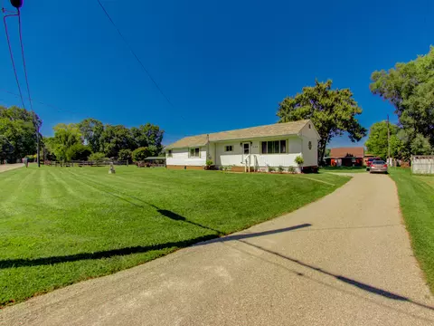 244 W Boggstown Rd, Shelbyville, IN 46176