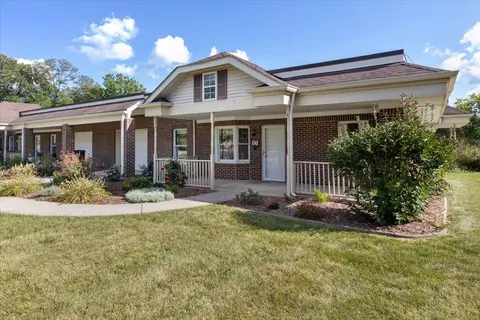 2126 W Black Creek Valley Rd # d, Crawfordsville, IN 47933