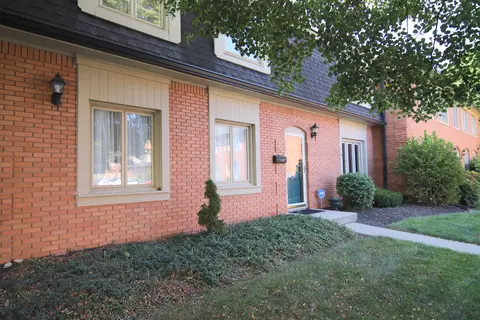 1156 Canterbury Ct, Indianapolis, IN 46260