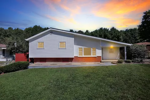 5130 Olive Branch Rd, Greenwood, IN 46143