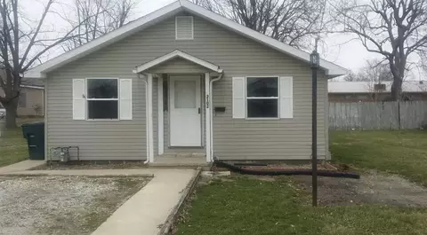 2102 E 14th St, Muncie, IN 47302