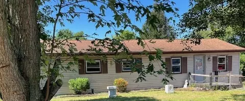 7311 Wilcocks South Pl S, Terre Haute, IN 47802