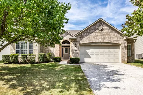 2520 Thorney Wood Ln, Indianapolis, IN 46239