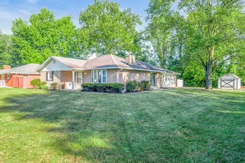 608 Hillside Dr, Anderson, IN 46011
