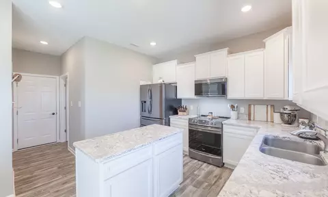 6695 Honeysuckle Way, Pendleton, IN 46064 photo 14