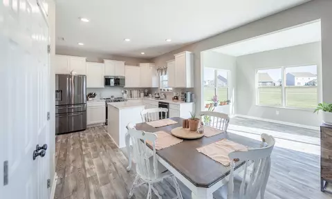 6695 Honeysuckle Way, Pendleton, IN 46064 photo 9