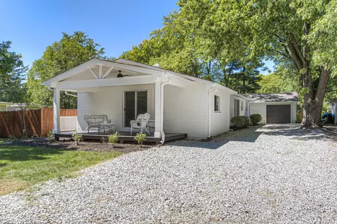 7146 Mohawk Dr, Indianapolis, IN 46236