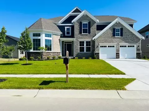 6036 Shallow Creek Ln, Indianapolis, IN 46237
