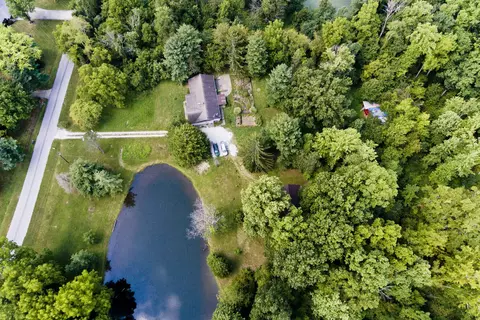 6342 E Lynn Dr, Mooresville, IN 46158