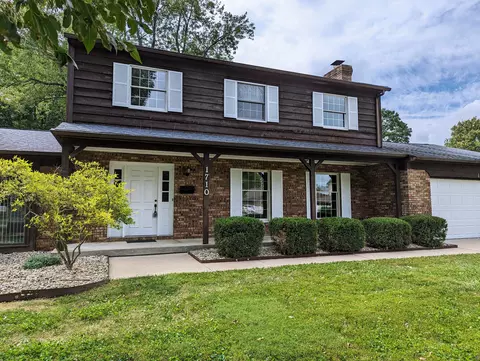 1710 Park Valley Dr, Columbus, IN 47203