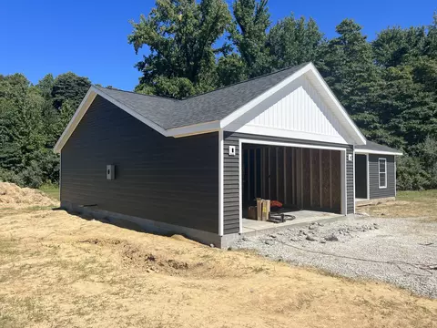 1432 NE Cayuga Trl, Greensburg, IN 47240