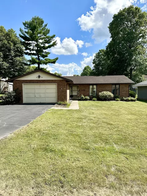 1208 Washington St, Covington, IN 47932