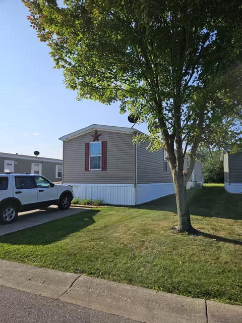 48 Clearbrook Dr, North Vernon, IN 47265