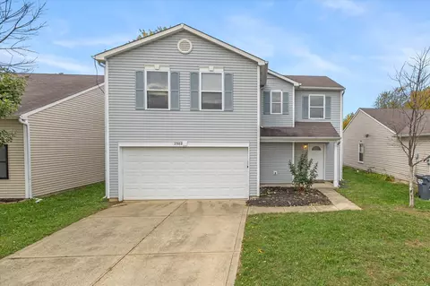 2302 Summerwood Ln, Greenwood, IN 46143