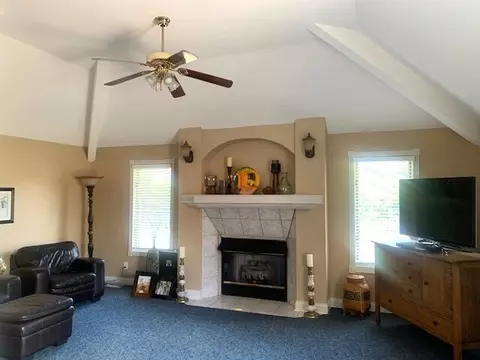 5320 E Spring Dr, Columbus, IN 47201 photo 4