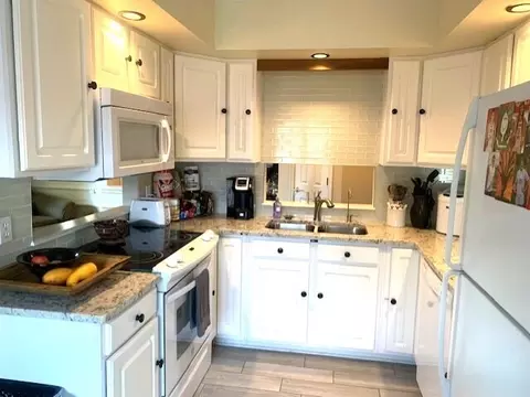 5320 E Spring Dr, Columbus, IN 47201 photo 9