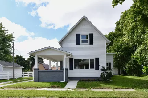 1821 N D St, Elwood, IN 46036