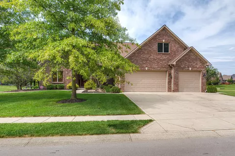 1716 Spring Beauty Dr, Avon, IN 46123