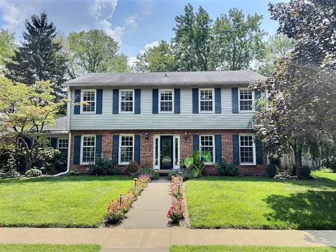 905 Tipton Ln, Columbus, IN 47201 photo 1