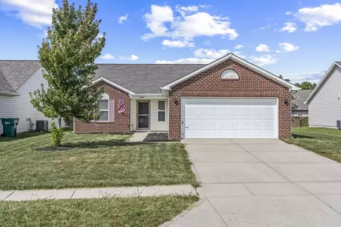 6408 Green Grass Ln, Whitestown, IN 46075