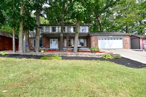 256 Canterbury Dr, Avon, IN 46123