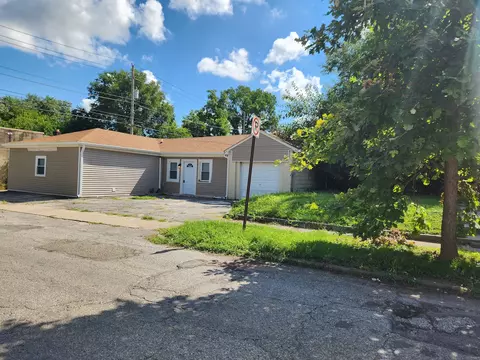 1009 Gladstone, Indianapolis, IN 46201