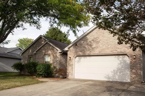 3433 Old Field Ln, Columbus, IN 47203