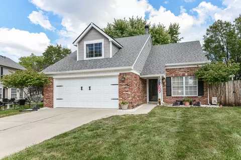 7075 Woodgate Cir, Fishers, IN 46038