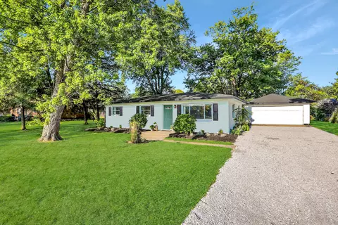 4802 Willow Rd, Zionsville, IN 46077