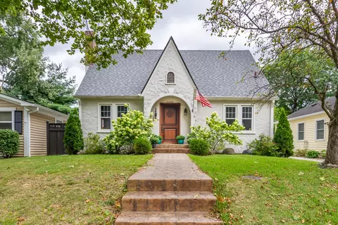 6165 Kingsley Dr, Indianapolis, IN 46220