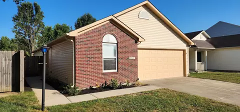 8520 Sweet Birch Dr, Indianapolis, IN 46239