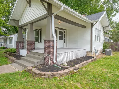 103 Green Acre Dr, Brownsburg, IN 46112
