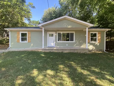 228 W Carey St, Knightstown, IN 46148