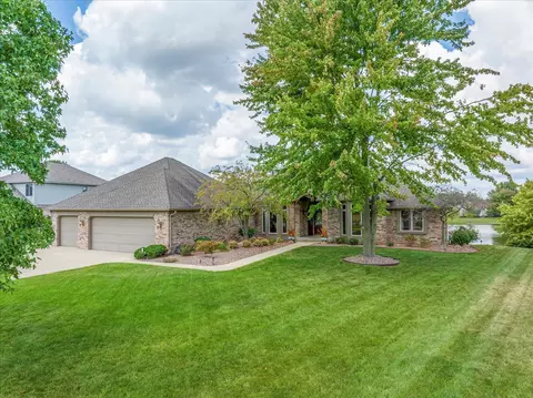 12326 Sunrise Dr, Indianapolis, IN 46229