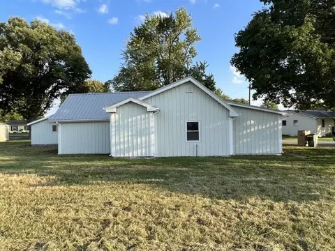 115 Walnut St, Wilkinson, IN 46186 photo 8