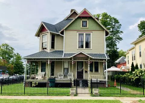 619 E Adams St, Muncie, IN 47305