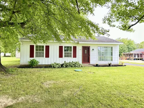 209 E Main St, Newtown, IN 47969