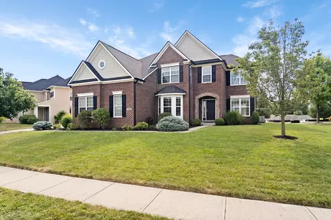 15803 Buxton Dr, Westfield, IN 46074