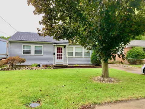 2510 E 9th St, Anderson, IN 46012