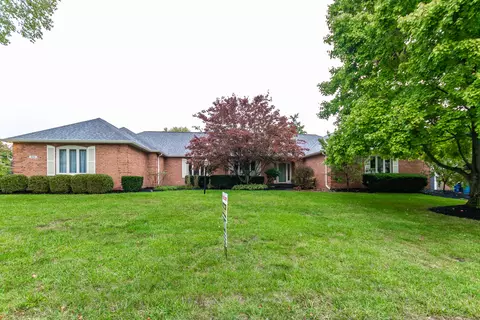 674 Smokey Ln, Carmel, IN 46033
