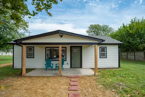 355 Mccully St, Greenfield, IN 46140