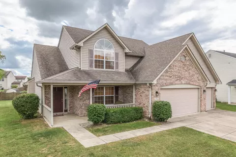 985 Youngs Creek Dr, Franklin, IN 46131