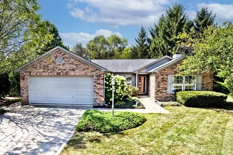 233 Creekview Cir, Mooresville, IN 46158