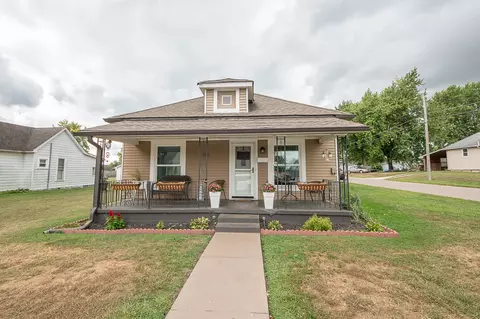 410 Lincoln St, Edinburgh, IN 46124